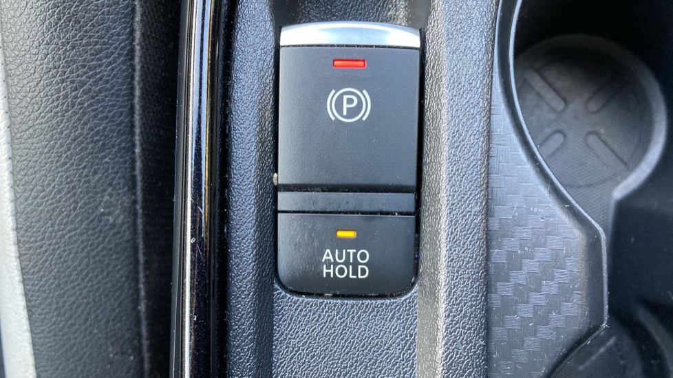 Nissan Juke 1.0 DiG-T 114 Tekna+ 5dr Petrol Hatchback - Image 30