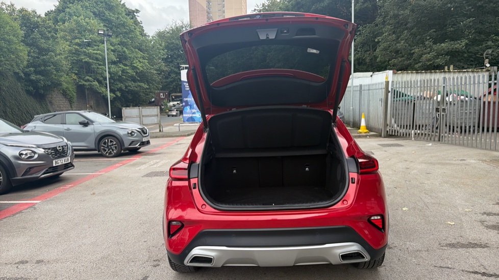 Kia Xceed 1.5T GDi ISG 4 5dr Petrol Hatchback - Image 4