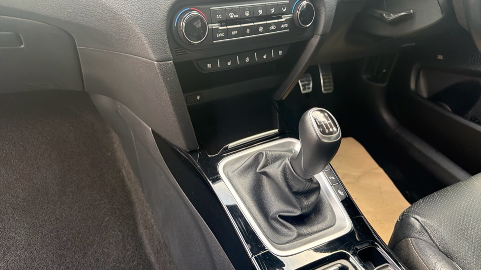 Kia Xceed 1.5T GDi ISG 4 5dr Petrol Hatchback - Image 13