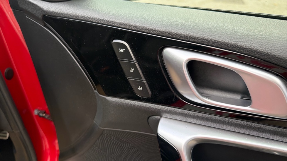 Kia Xceed 1.5T GDi ISG 4 5dr Petrol Hatchback - Image 36