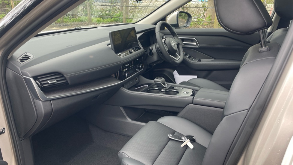 Nissan X-Trail 1.5 MHEV 163 Tekna 5dr Xtronic Petrol Station Wagon - Image 9