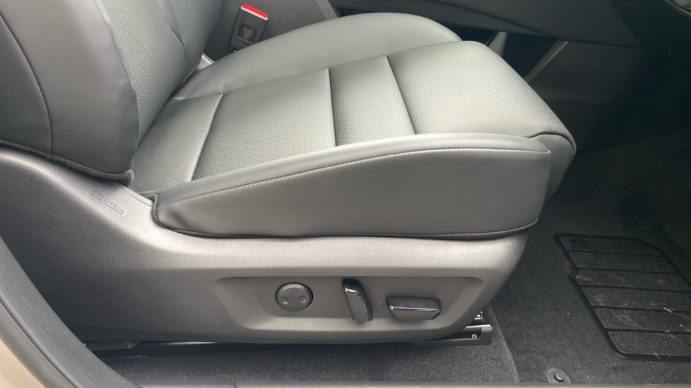 Nissan X-Trail 1.5 MHEV 163 Tekna 5dr Xtronic Petrol Station Wagon - Image 43