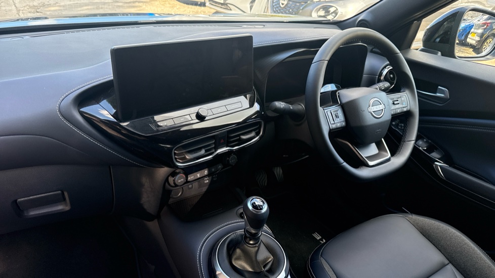 Nissan Juke 1.0 DiG-T Pulse Edition 5dr Petrol Hatchback - Image 9