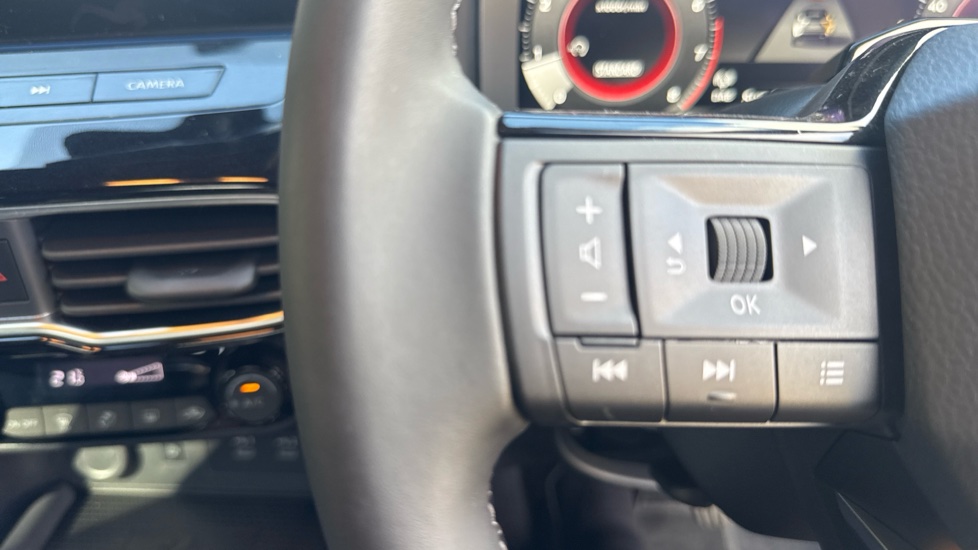 Nissan Juke 1.0 DiG-T Pulse Edition 5dr Petrol Hatchback - Image 26