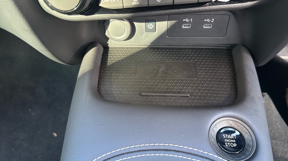 Nissan Juke 1.0 DiG-T Pulse Edition 5dr Petrol Hatchback - Image 29