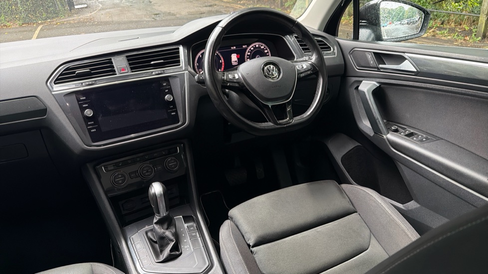Volkswagen Tiguan 2.0 TDi 150 SEL 5dr DSG Diesel Estate - Image 9