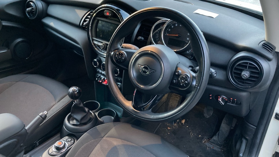 MINI Hatchback 1.5 One Classic II 3dr Petrol Hatchback - Image 11