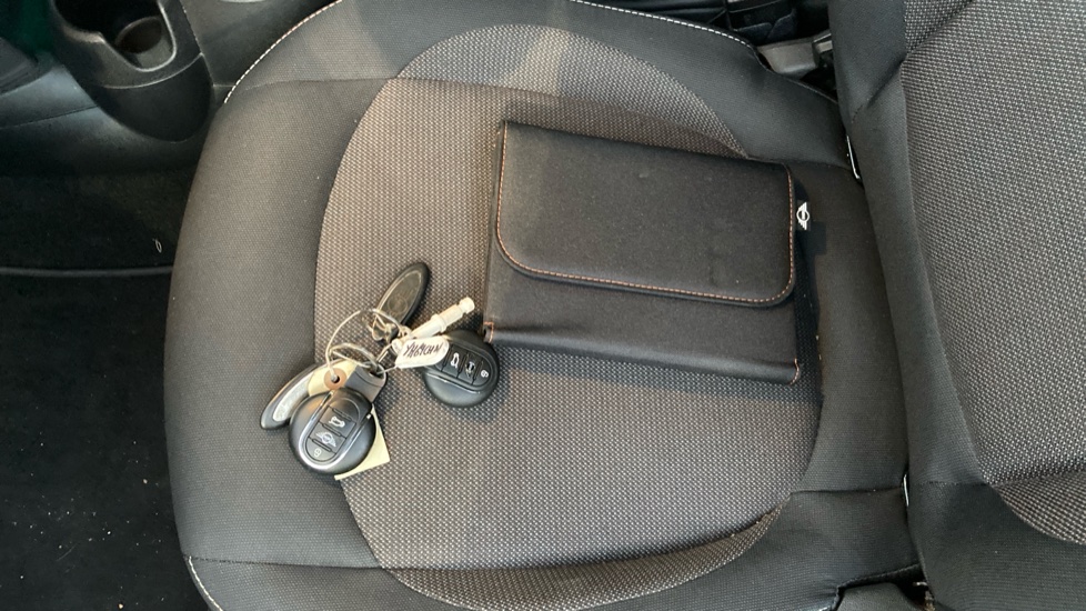 MINI Hatchback 1.5 One Classic II 3dr Petrol Hatchback - Image 19