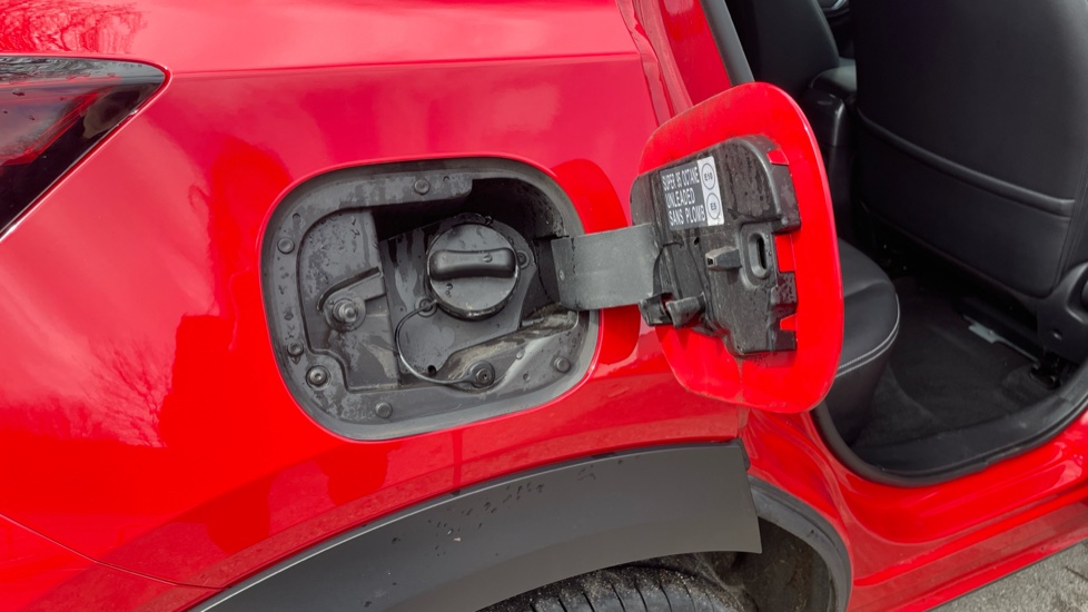 Nissan Juke 1.0 DiG-T 114 Tekna 5dr DCT Petrol Hatchback - Image 36