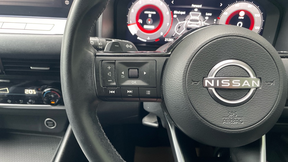 Nissan Qashqai 1.3 DiG-T MH 158 N-Connecta 5dr Xtronic Petrol Hatchback - Image 23