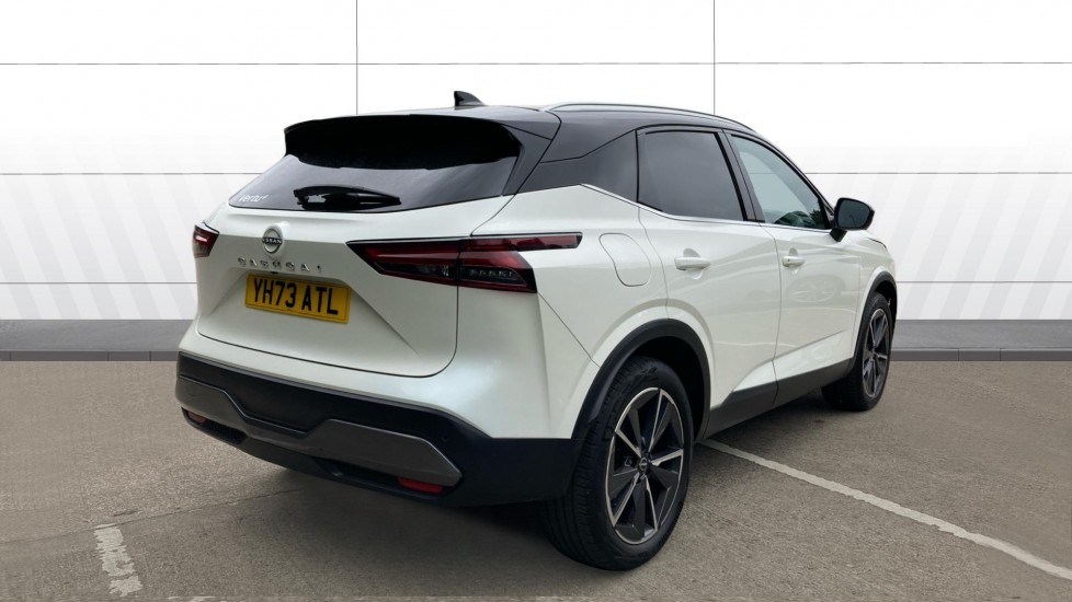 Nissan Qashqai 1.3 DiG-T MH Tekna 5dr Petrol Hatchback - Image 2