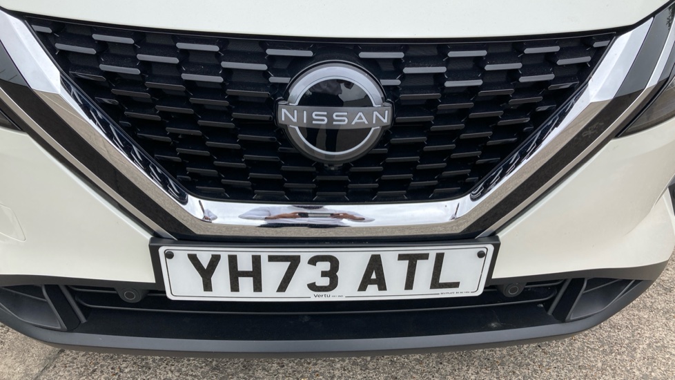 Nissan Qashqai 1.3 DiG-T MH Tekna 5dr Petrol Hatchback - Image 30