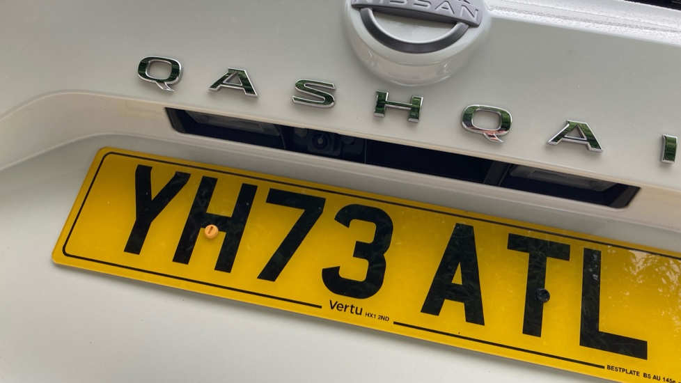 Nissan Qashqai 1.3 DiG-T MH Tekna 5dr Petrol Hatchback - Image 38