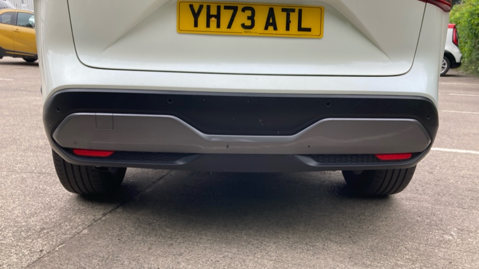 Nissan Qashqai 1.3 DiG-T MH Tekna 5dr Petrol Hatchback - Image 42