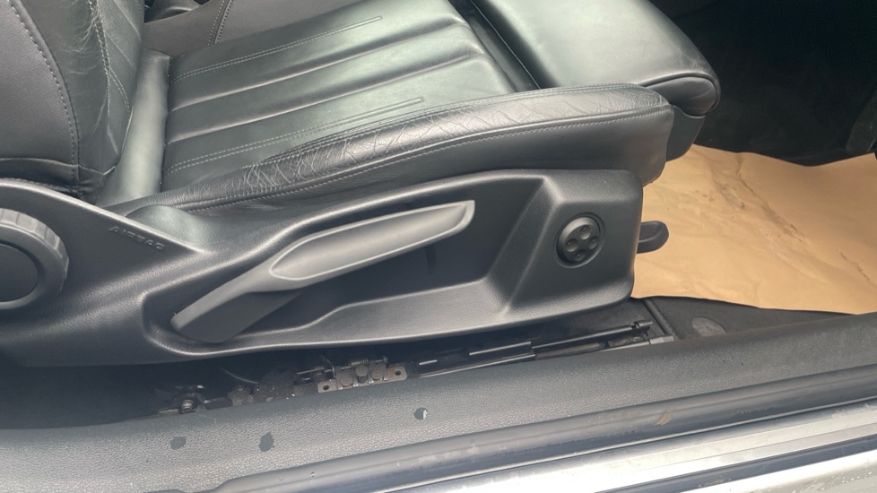 Audi A5 35 TFSI Sport 2dr S Tronic Petrol Coupe - Image 34