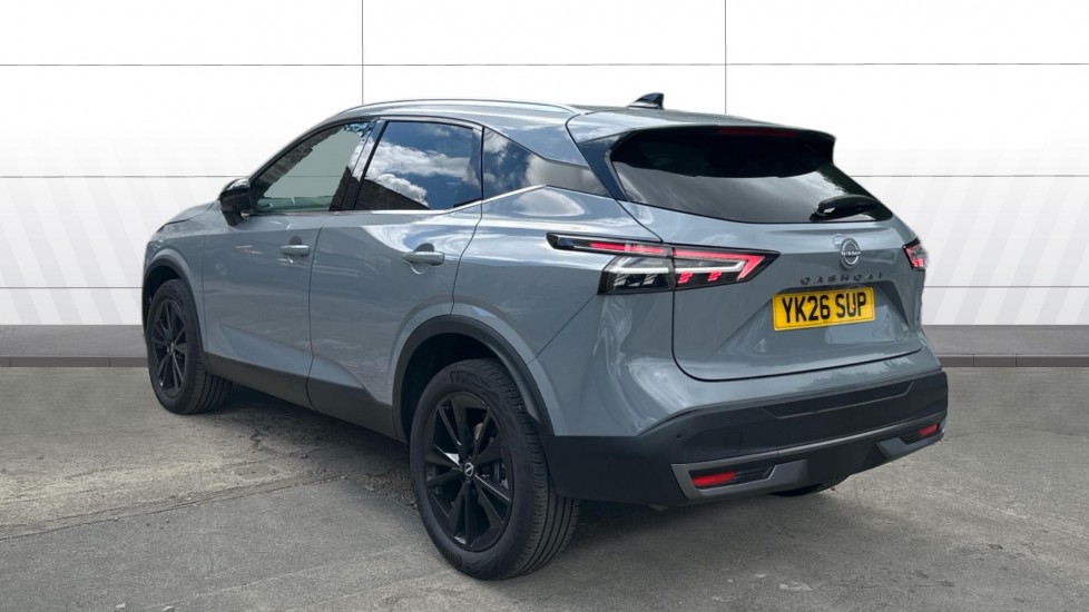 Nissan Qashqai 1.3 DiG-T MH 158 Tekna 5dr Petrol Hatchback - Image 2