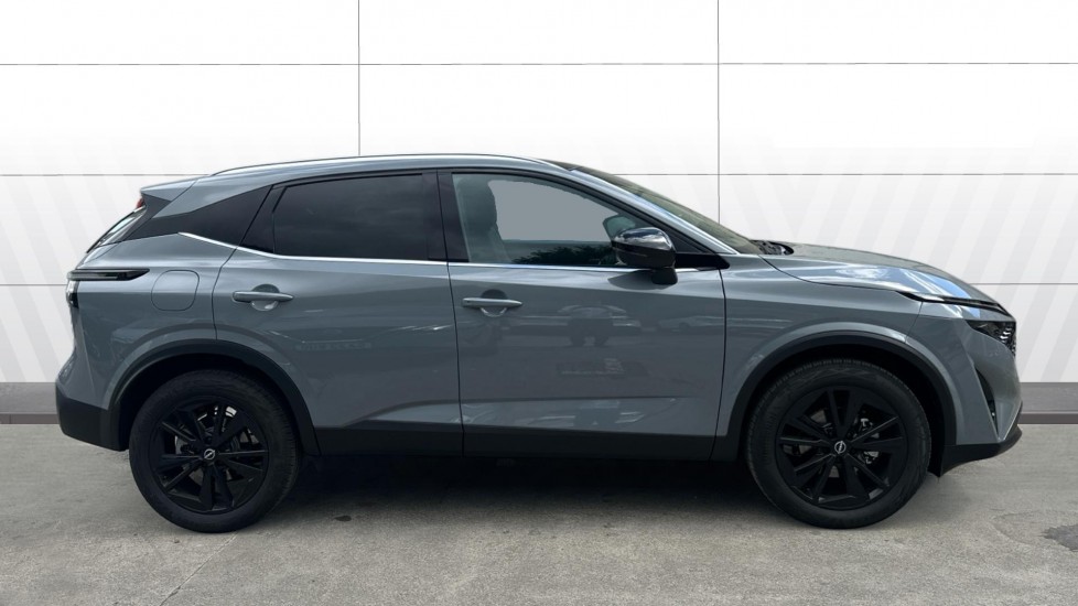 Nissan Qashqai 1.3 DiG-T MH 158 Tekna 5dr Petrol Hatchback - Image 5