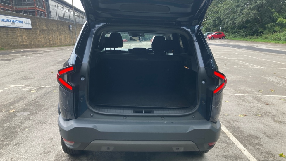 Dacia Bigster 1.8 Hybrid 155 Extreme 5dr Auto Hybrid Estate - Image 4