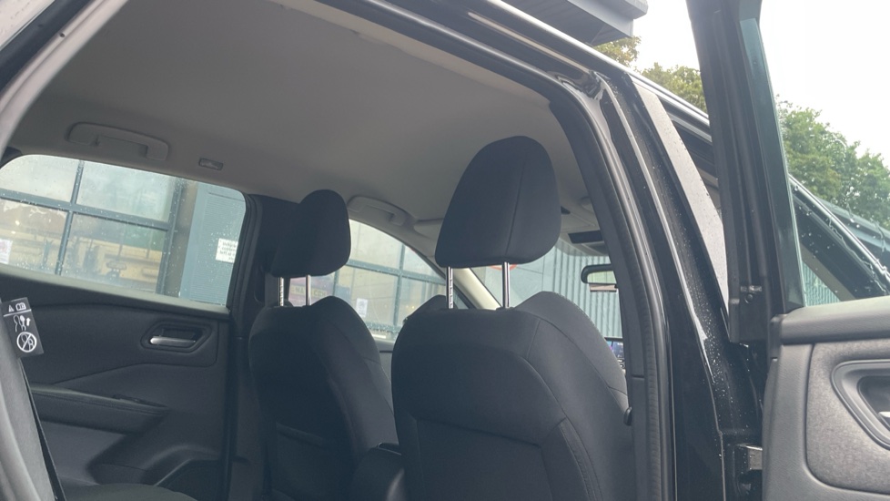 Nissan Qashqai 1.5 E-Power Acenta Premium 5dr Auto Hybrid Hatchback - Image 22