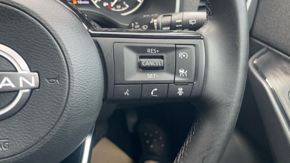Nissan Qashqai 1.5 E-Power Acenta Premium 5dr Auto Hybrid Hatchback - Image 29