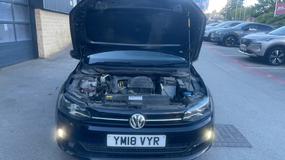 Volkswagen Polo 1.0 TSI 95 SE 5dr Petrol Hatchback - Image 8