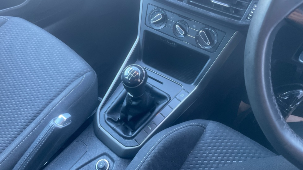 Volkswagen Polo 1.0 TSI 95 SE 5dr Petrol Hatchback - Image 13