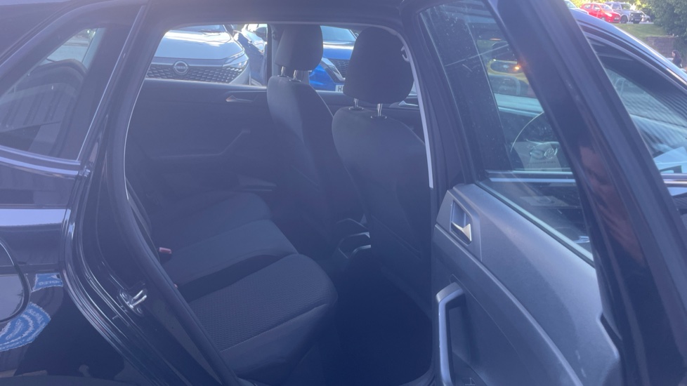 Volkswagen Polo 1.0 TSI 95 SE 5dr Petrol Hatchback - Image 29