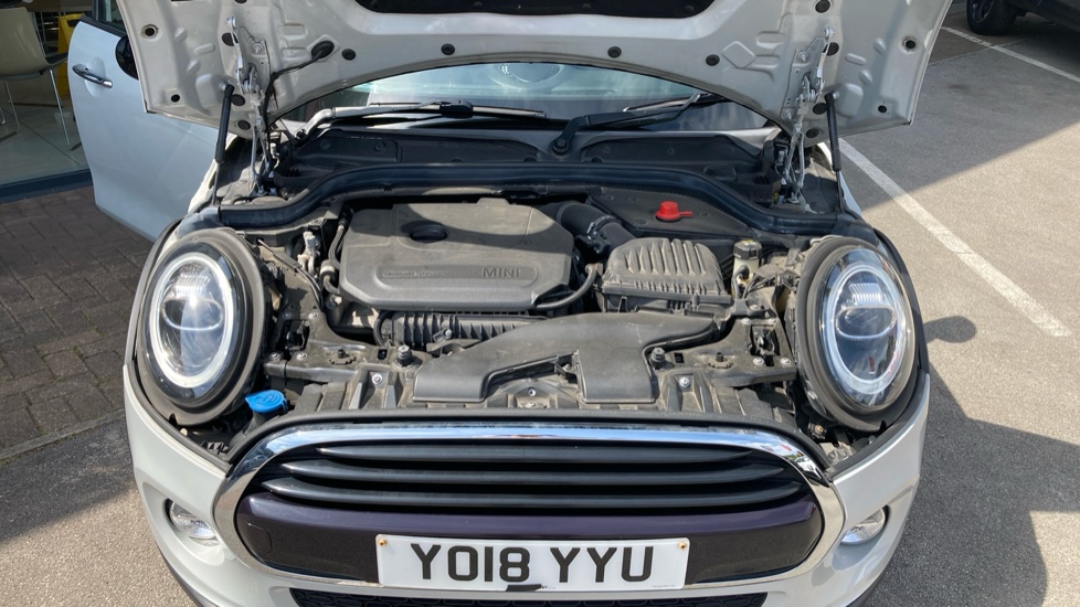 MINI Hatchback 1.5 Cooper II 5dr Auto Petrol Hatchback - Image 8