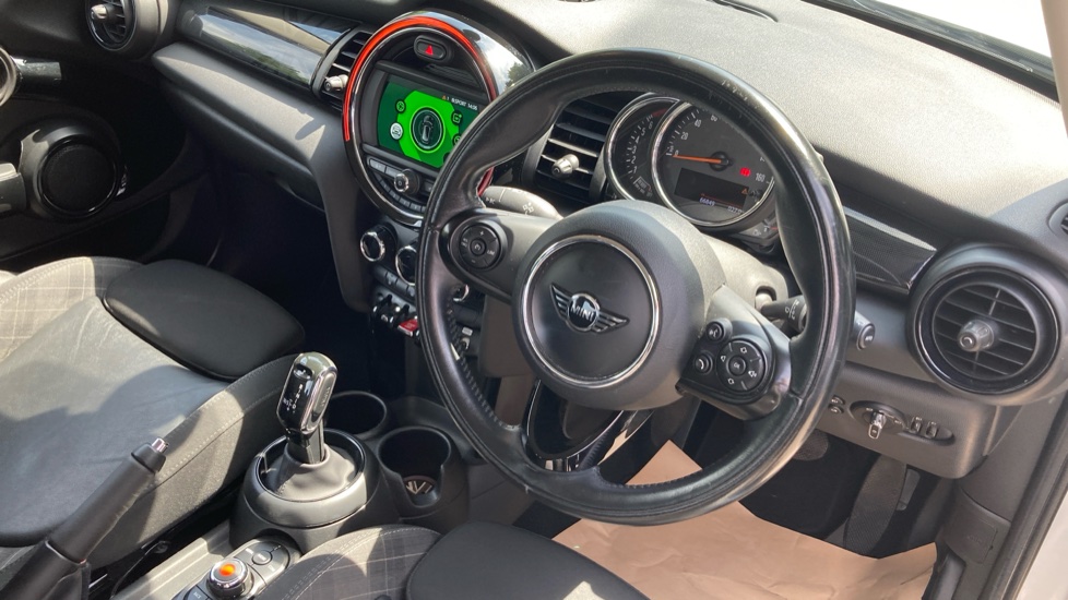 MINI Hatchback 1.5 Cooper II 5dr Auto Petrol Hatchback - Image 11