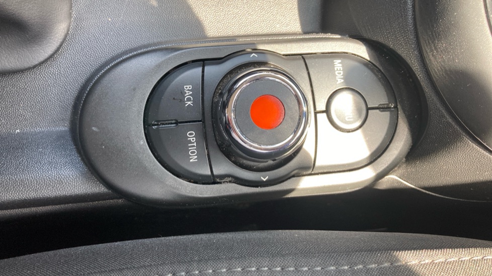 MINI Hatchback 1.5 Cooper II 5dr Auto Petrol Hatchback - Image 26
