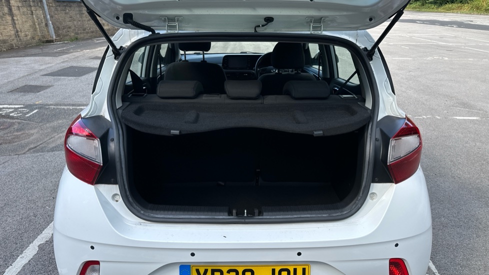 Hyundai i10 1.2 MPi SE Connect 5dr Auto Petrol Hatchback - Image 4