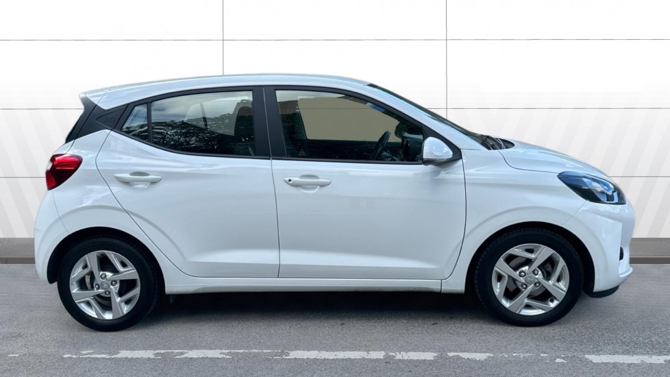 Hyundai i10 1.2 MPi SE Connect 5dr Auto Petrol Hatchback - Image 5