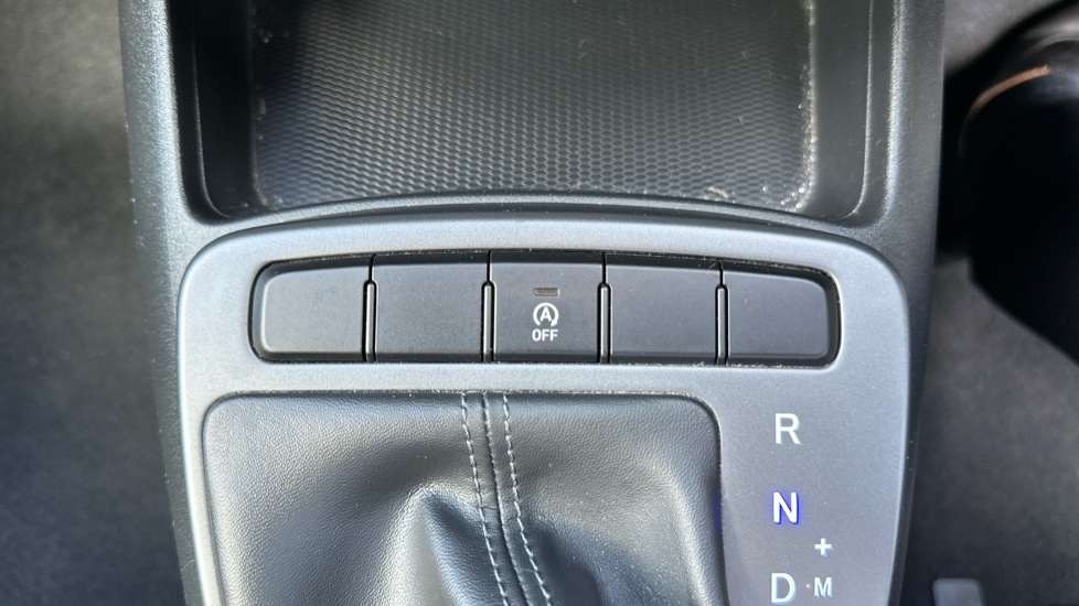 Hyundai i10 1.2 MPi SE Connect 5dr Auto Petrol Hatchback - Image 23