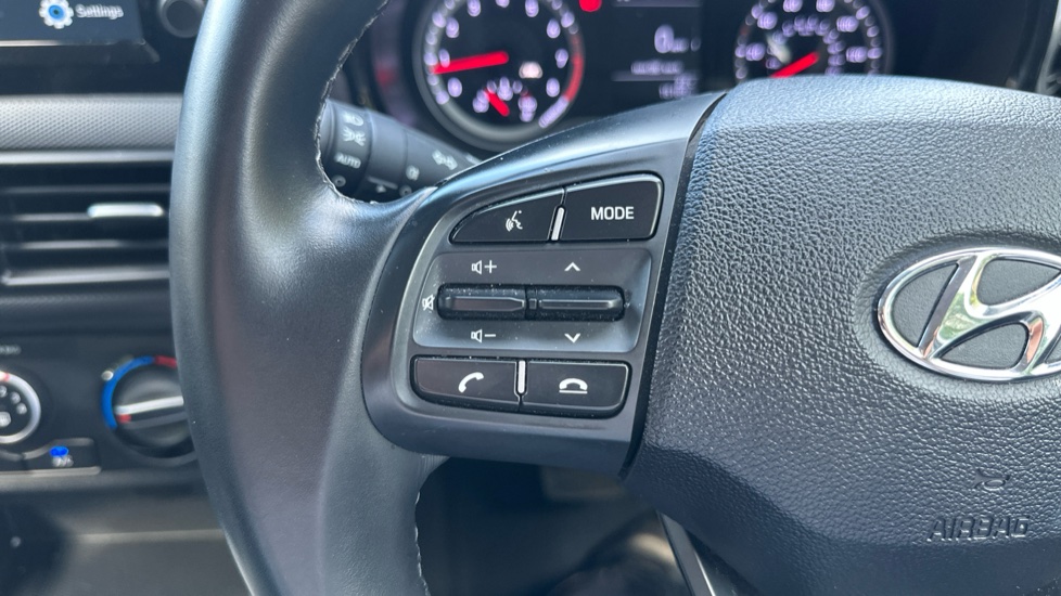 Hyundai i10 1.2 MPi SE Connect 5dr Auto Petrol Hatchback - Image 28
