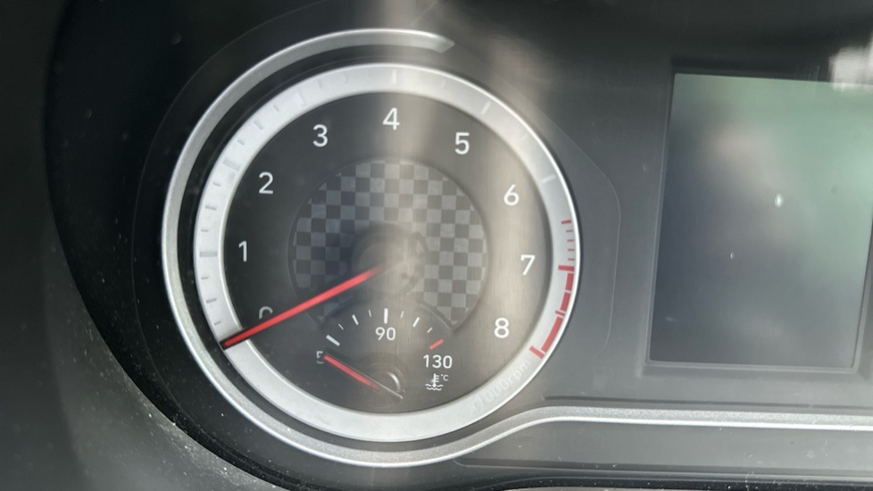 Hyundai i10 1.2 MPi SE Connect 5dr Auto Petrol Hatchback - Image 32