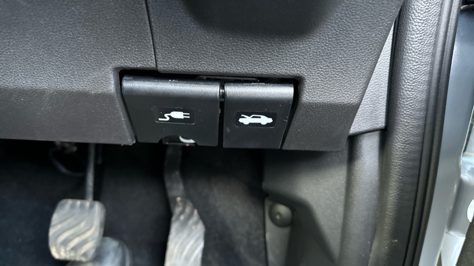 Dacia Spring 27kWh Extreme 65 48kW 5dr Auto Electric Hatchback - Image 27