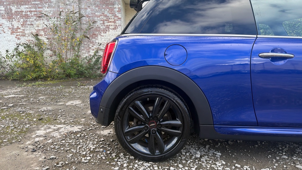 MINI Hatchback 1.5 Cooper Sport II 3dr Petrol Hatchback - Image 7