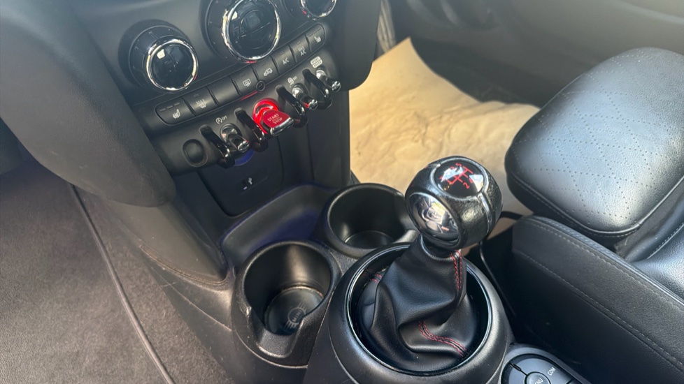 MINI Hatchback 1.5 Cooper Sport II 3dr Petrol Hatchback - Image 13
