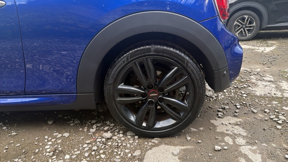 MINI Hatchback 1.5 Cooper Sport II 3dr Petrol Hatchback - Image 23