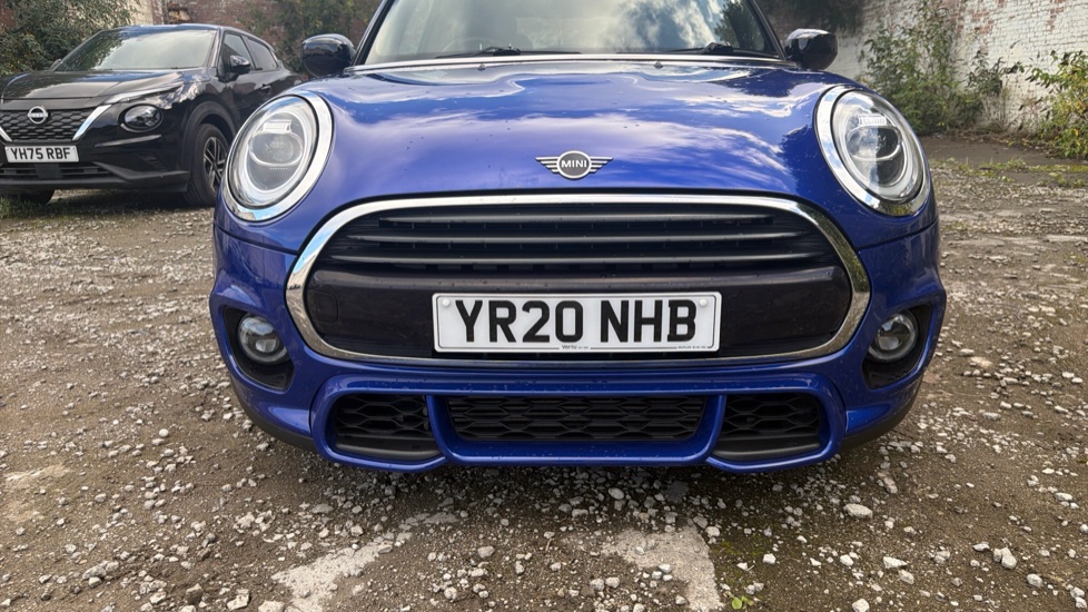 MINI Hatchback 1.5 Cooper Sport II 3dr Petrol Hatchback - Image 25