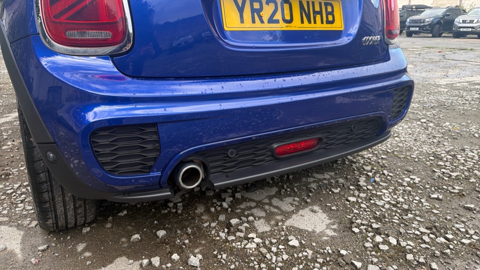 MINI Hatchback 1.5 Cooper Sport II 3dr Petrol Hatchback - Image 30