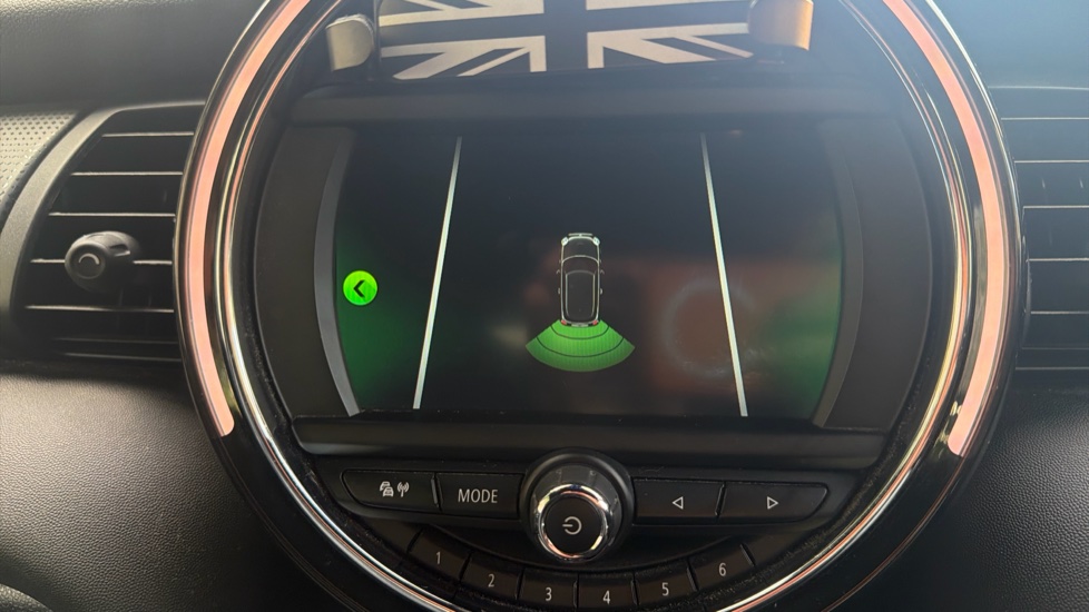 MINI Hatchback 1.5 Cooper Sport II 3dr Petrol Hatchback - Image 40