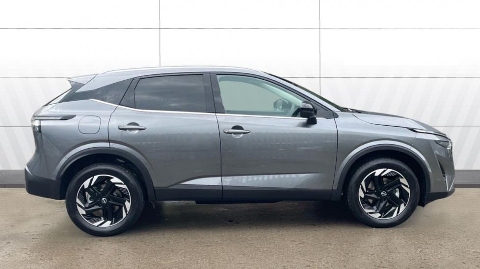 Nissan Qashqai 1.3 DiG-T MH N-Connecta 5dr Petrol Hatchback - Image 5