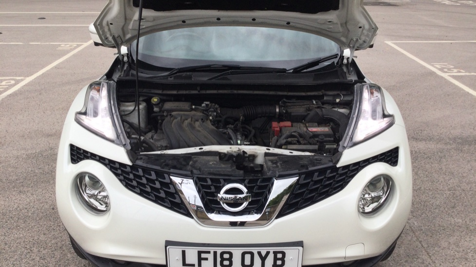 Nissan Juke 1.6 Tekna 5dr Xtronic Petrol Hatchback - Image 8