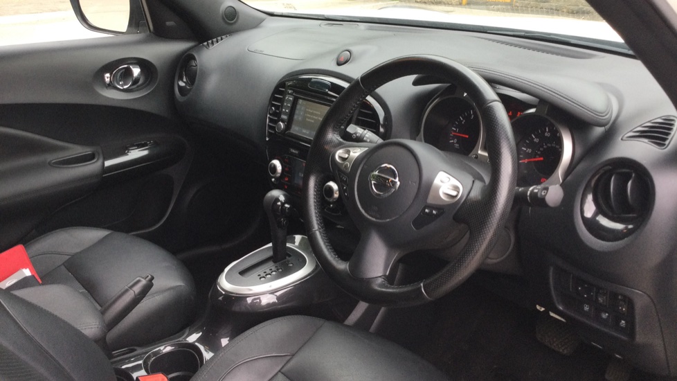 Nissan Juke 1.6 Tekna 5dr Xtronic Petrol Hatchback - Image 11