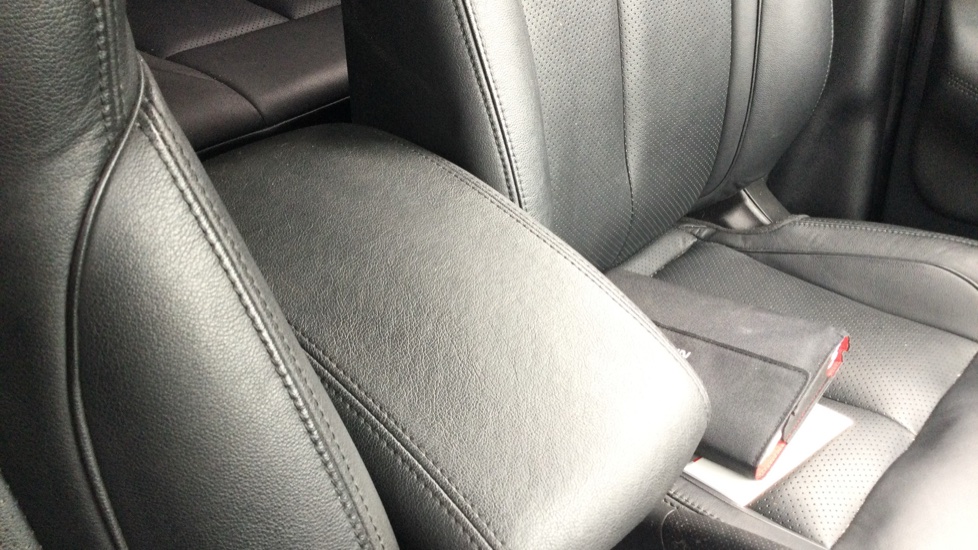 Nissan Juke 1.6 Tekna 5dr Xtronic Petrol Hatchback - Image 39