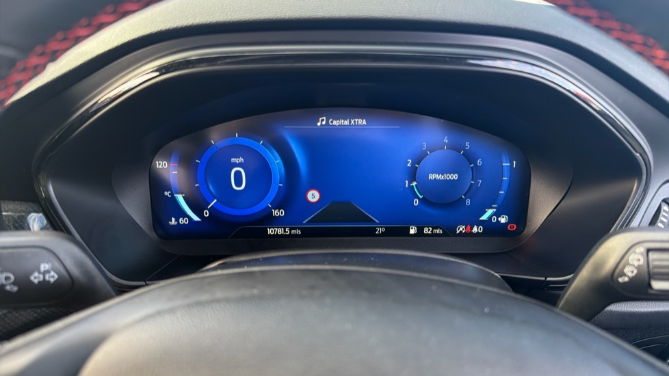 Ford Focus 1.0 EcoBoost Hybrid mHEV ST-Line X 5dr Petrol Hatchback - Image 18