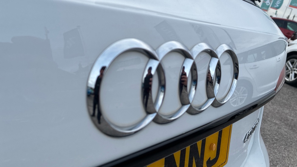 Audi A4 40 TFSI 204 Sport Edition 5dr S Tronic Petrol Estate - Image 22