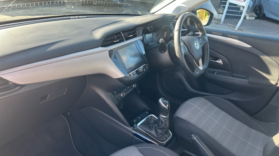Vauxhall Corsa 1.2 SE 5dr Petrol Hatchback - Image 9