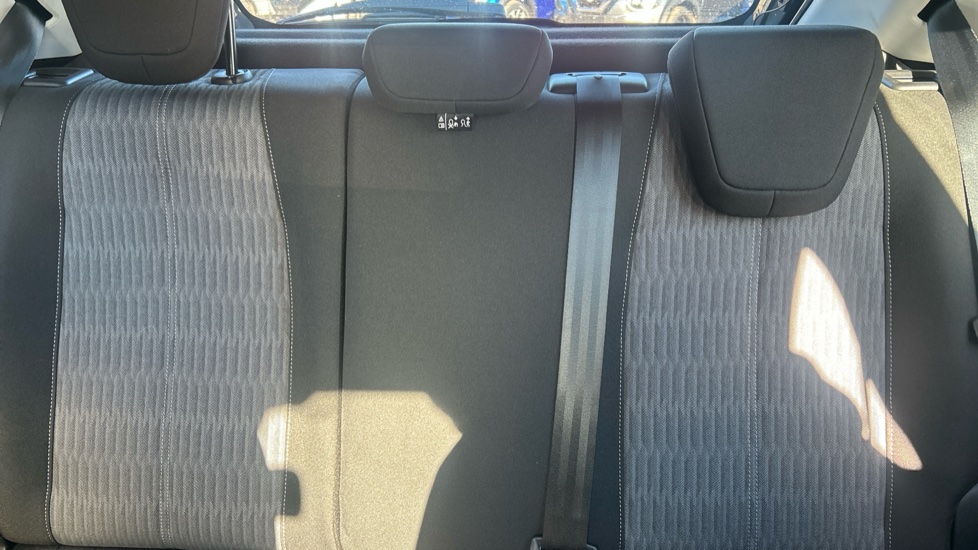Vauxhall Corsa 1.2 SE 5dr Petrol Hatchback - Image 15